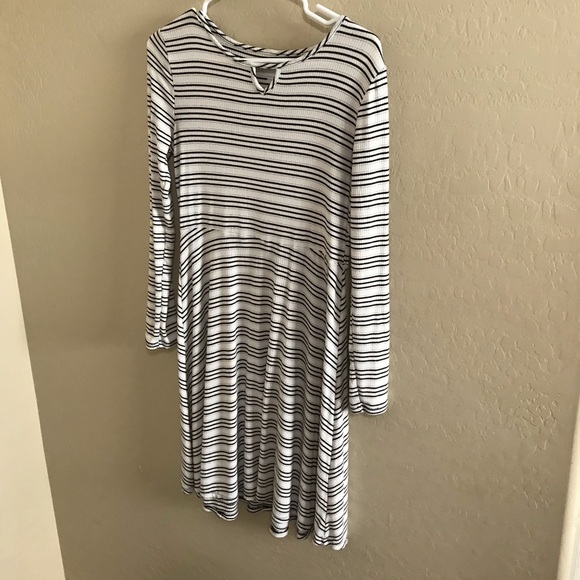 Girls size 12 casual stretch dress - Picture 1 of 3